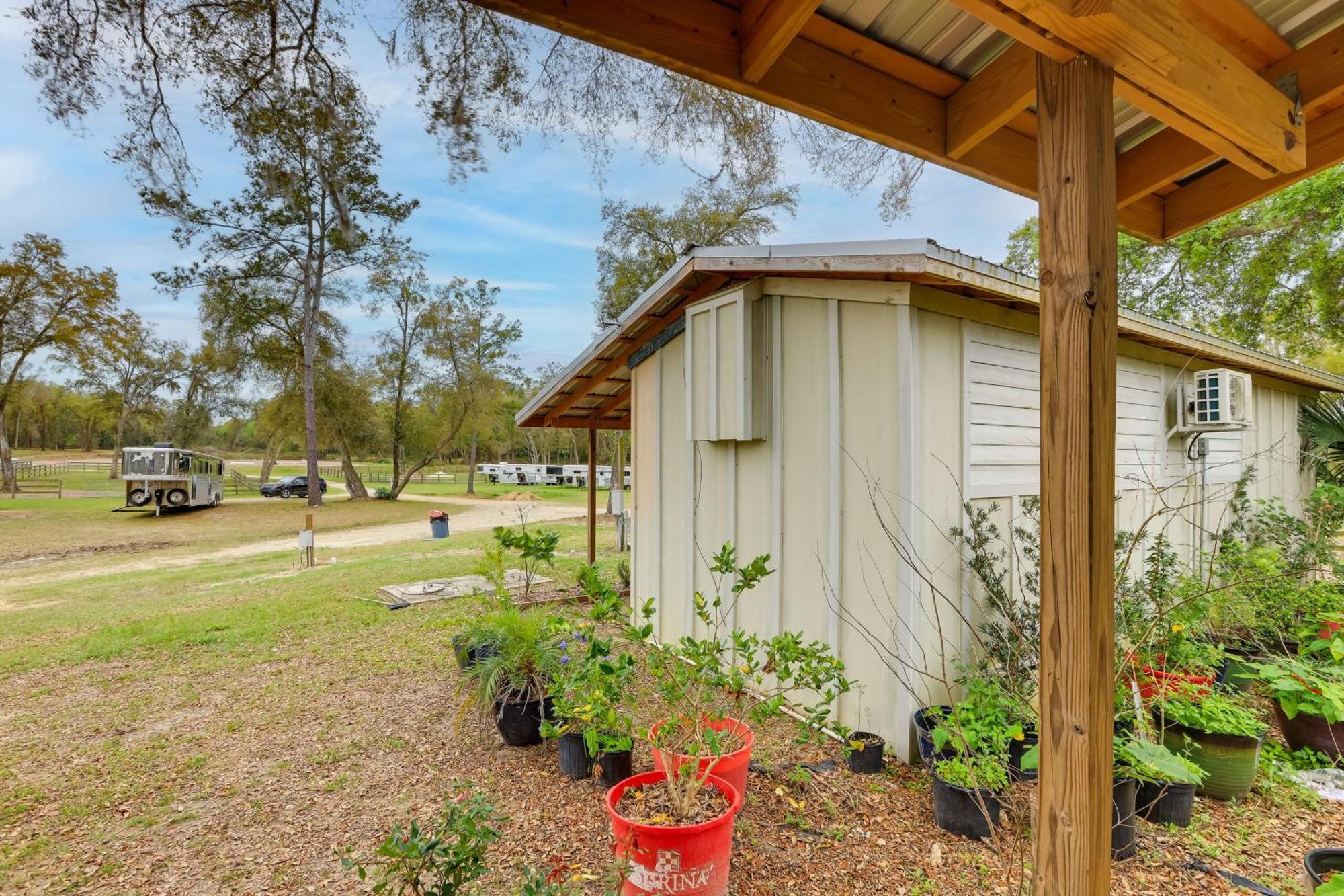 Cozy Morriston Home - Close To Hits Post Time Farm Exterior photo