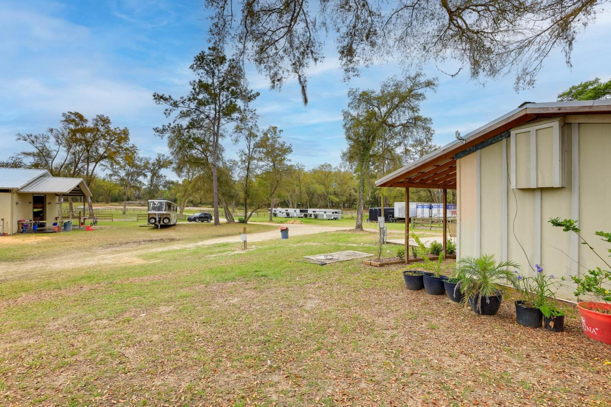 Cozy Morriston Home - Close To Hits Post Time Farm Exterior photo